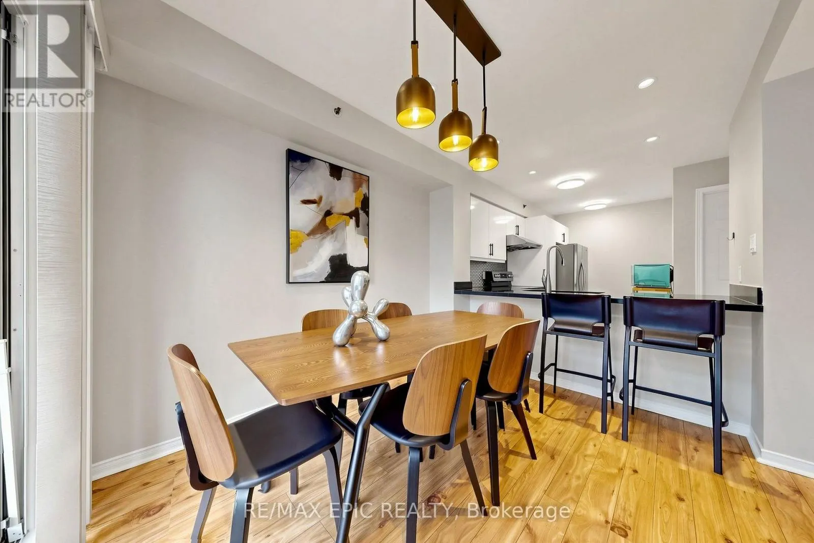 732 - 75 WELDRICK ROAD E