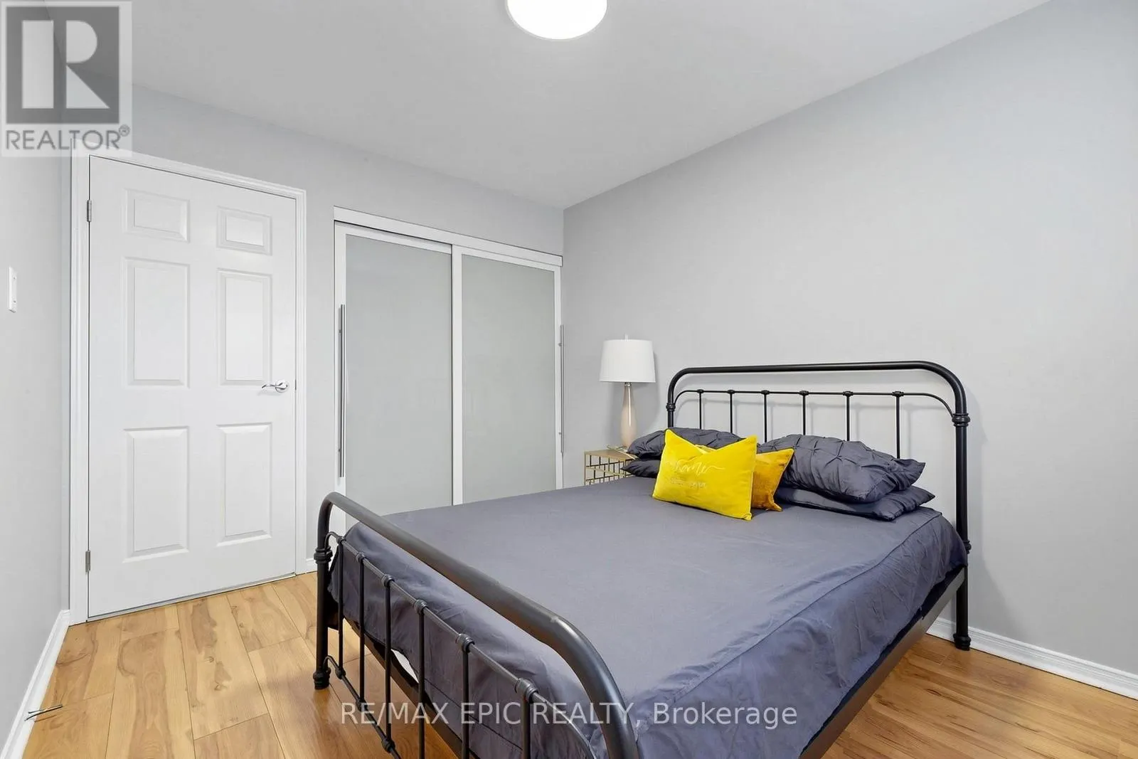 732 - 75 WELDRICK ROAD E