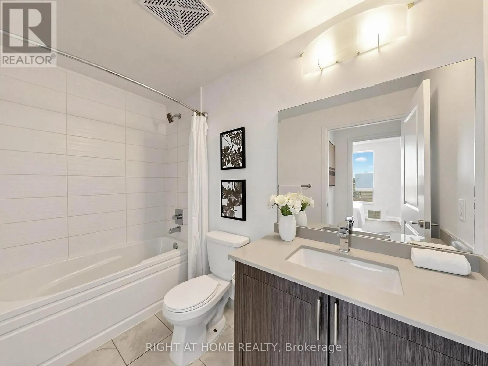 2508 - 7890 BATHURST STREET