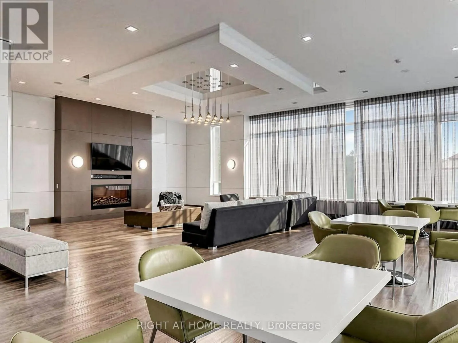 2508 - 7890 BATHURST STREET