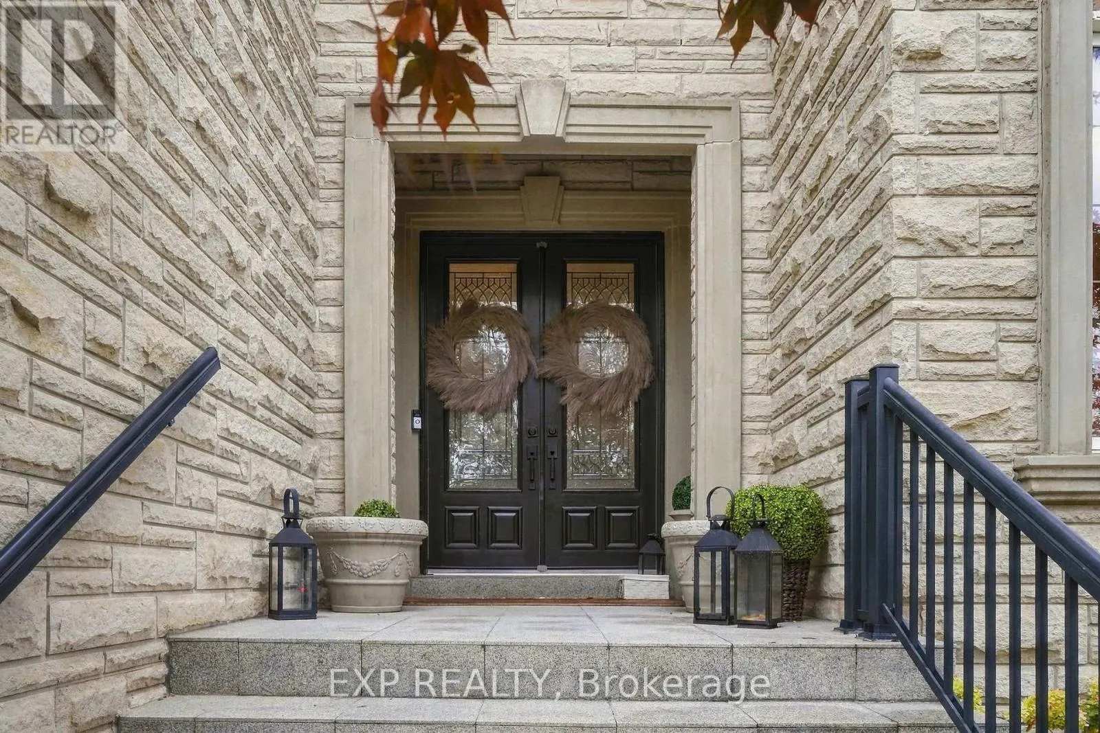 412 MANHATTAN DRIVE