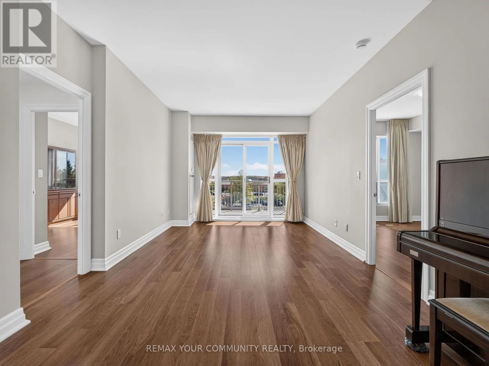 306 - 180 JOHN WEST WAY