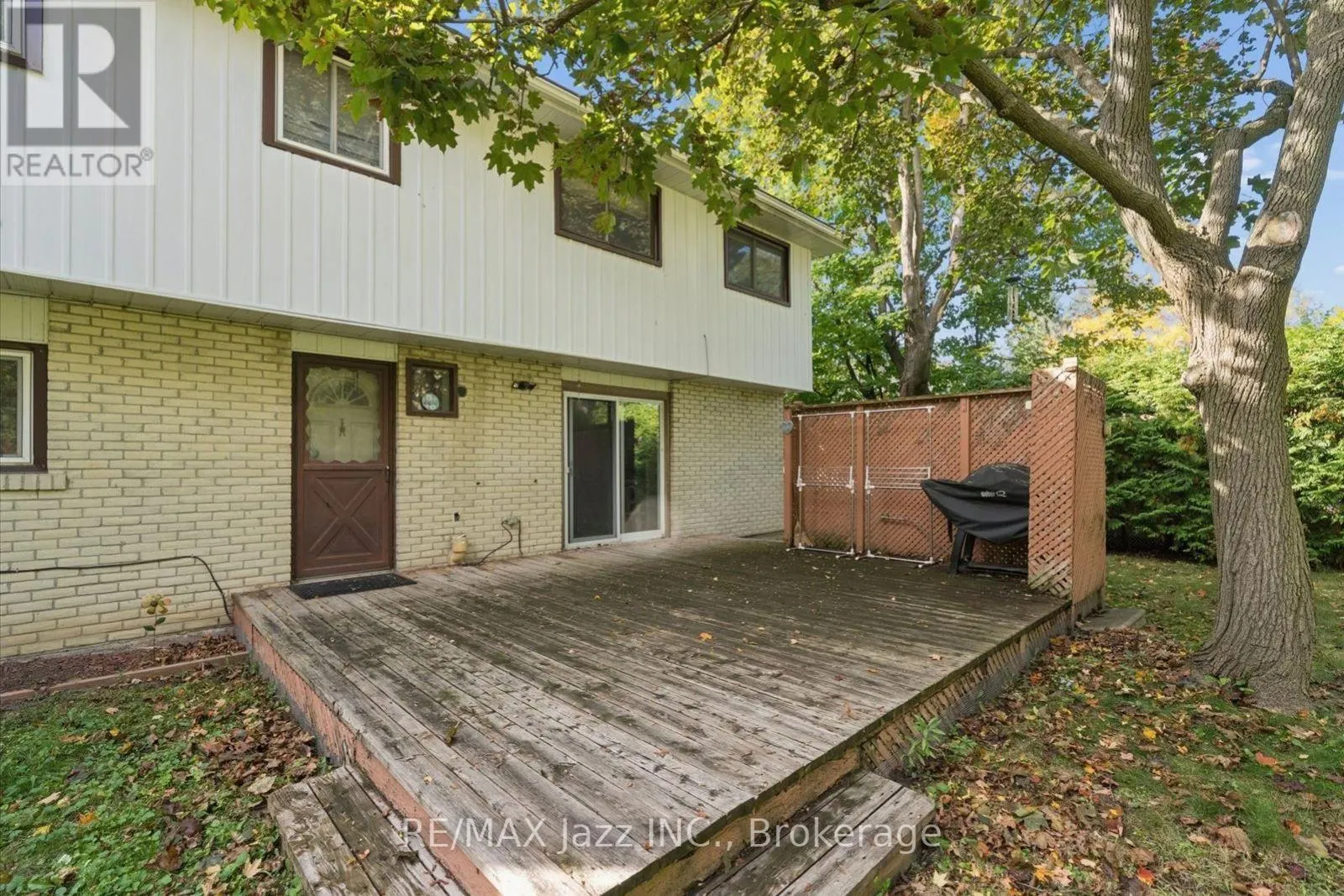 210 MURRAY DRIVE