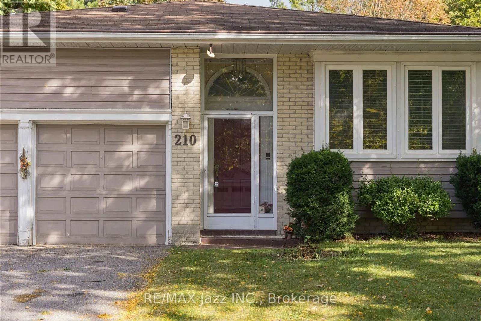 210 MURRAY DRIVE