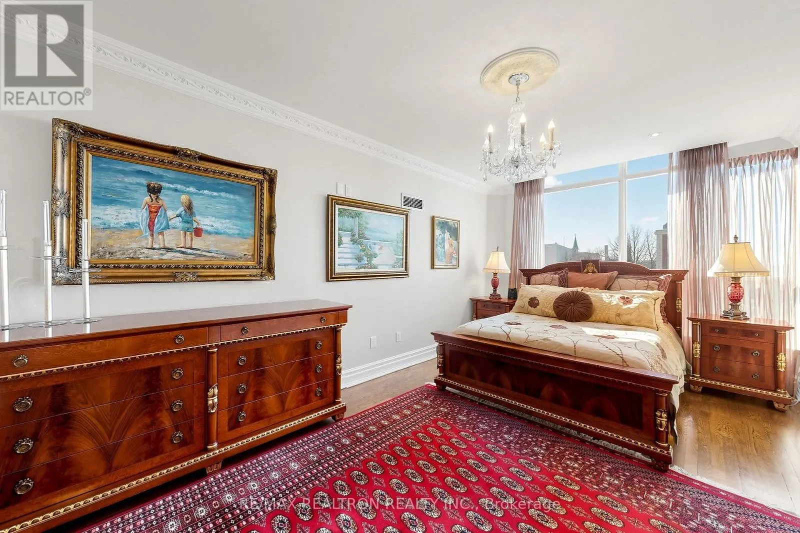 1810 - 7300 YONGE STREET