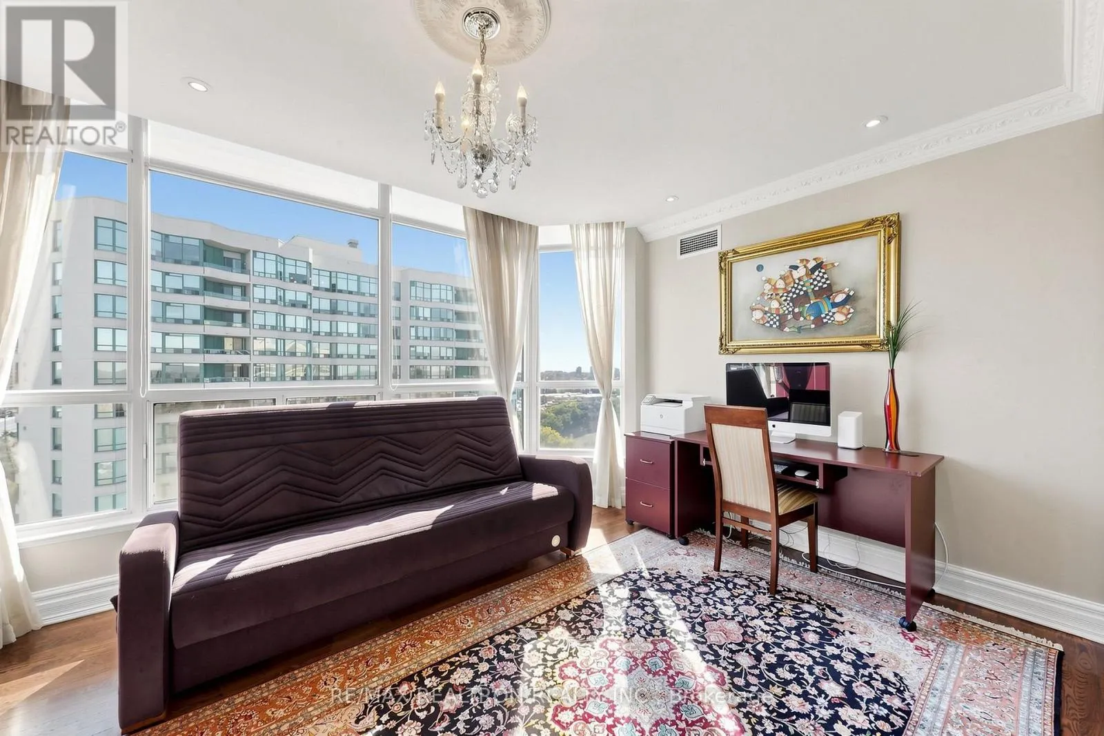 1810 - 7300 YONGE STREET
