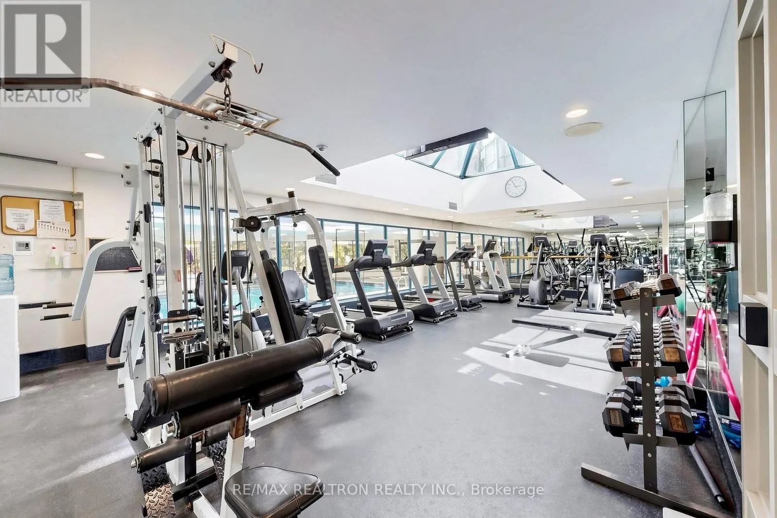 1810 - 7300 YONGE STREET