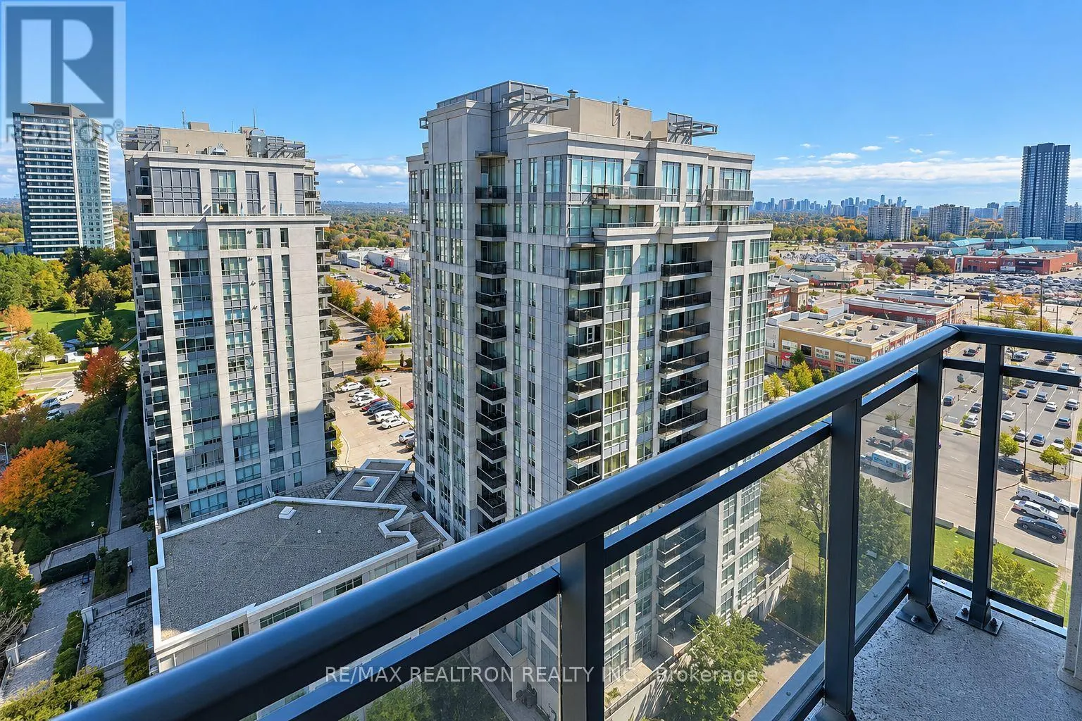 1604 - 75 NORTH PARK ROAD