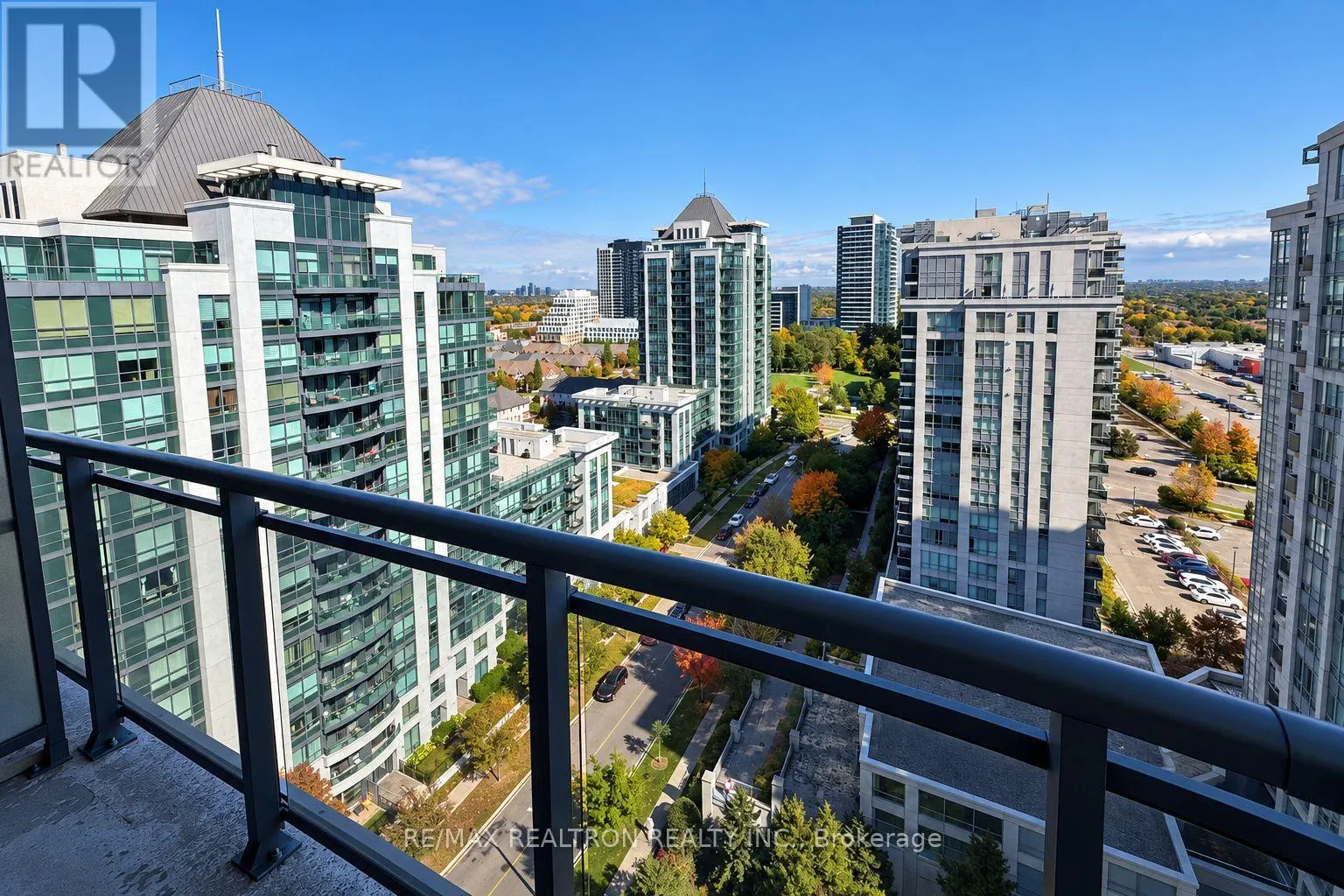 1604 - 75 NORTH PARK ROAD