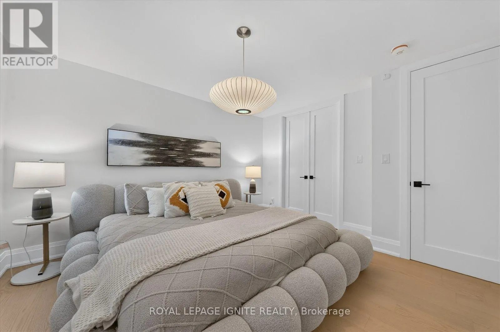 MAIN - 103 BAKER STREET