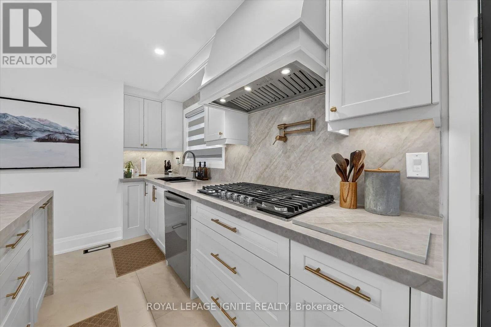 MAIN - 103 BAKER STREET