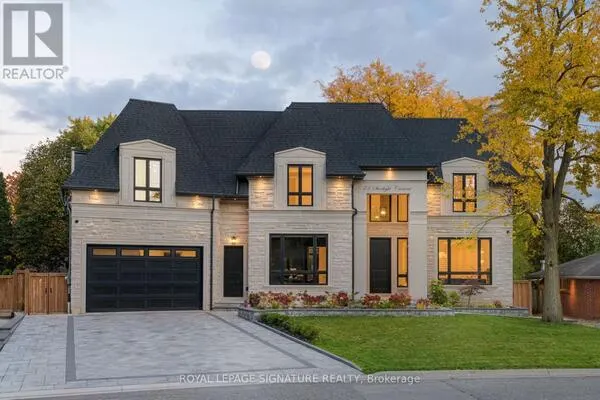 73 STARLIGHT CRESCENT