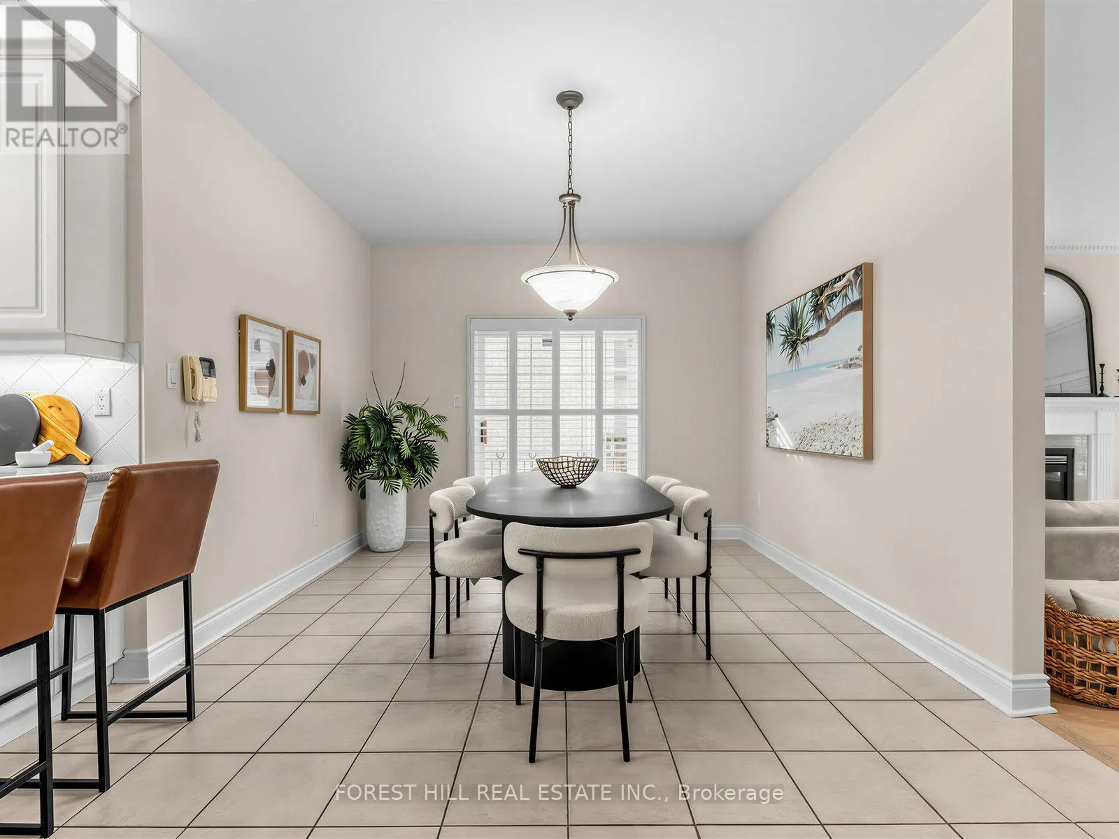 104 SANIBEL CRESCENT