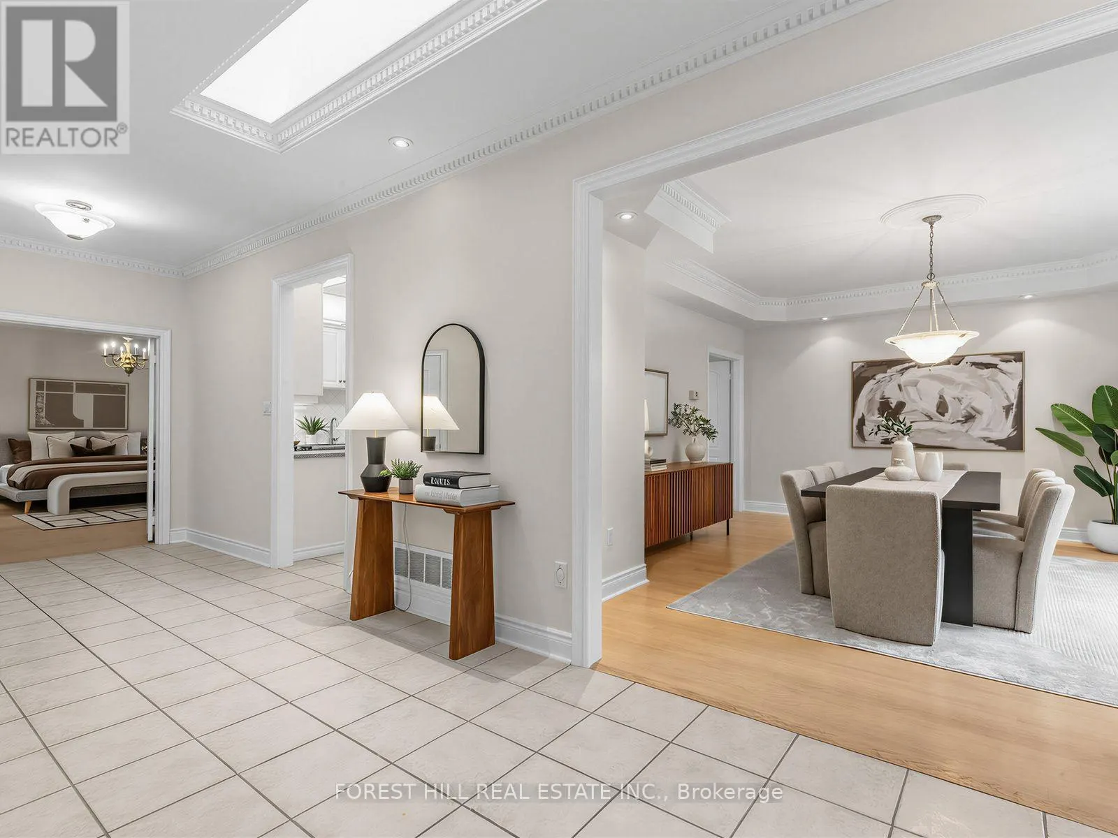 104 SANIBEL CRESCENT