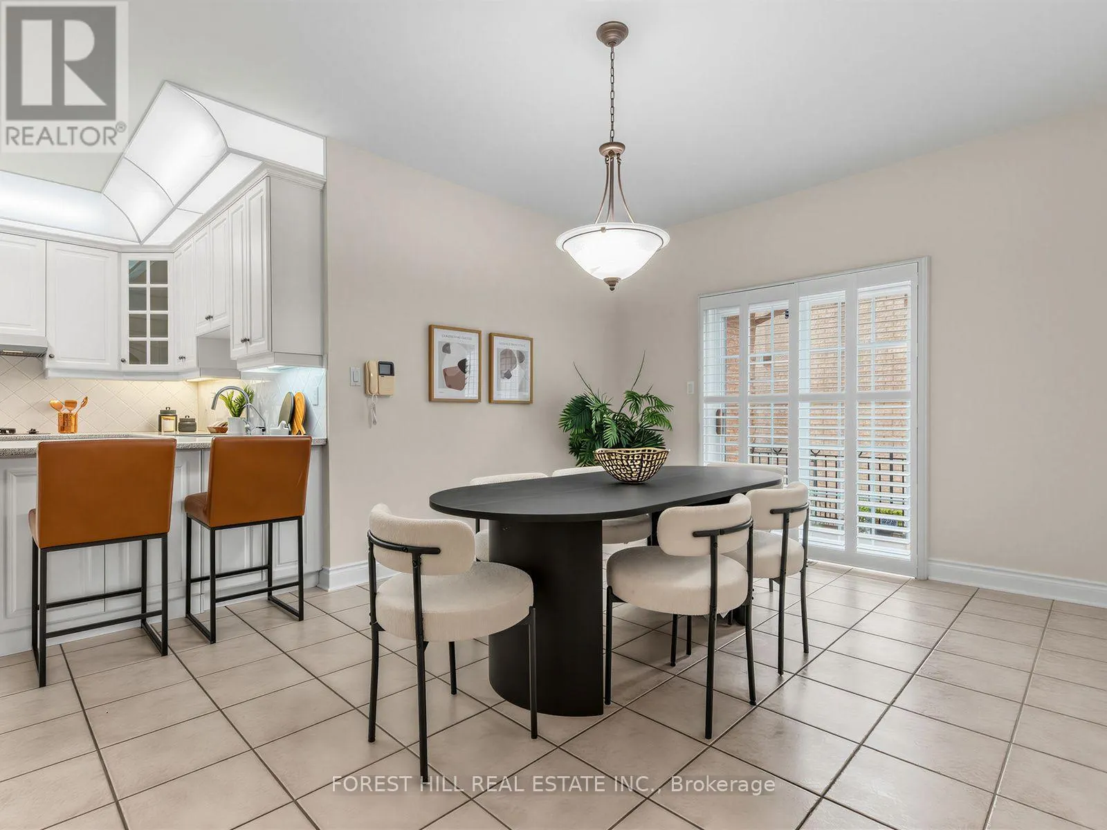 104 SANIBEL CRESCENT