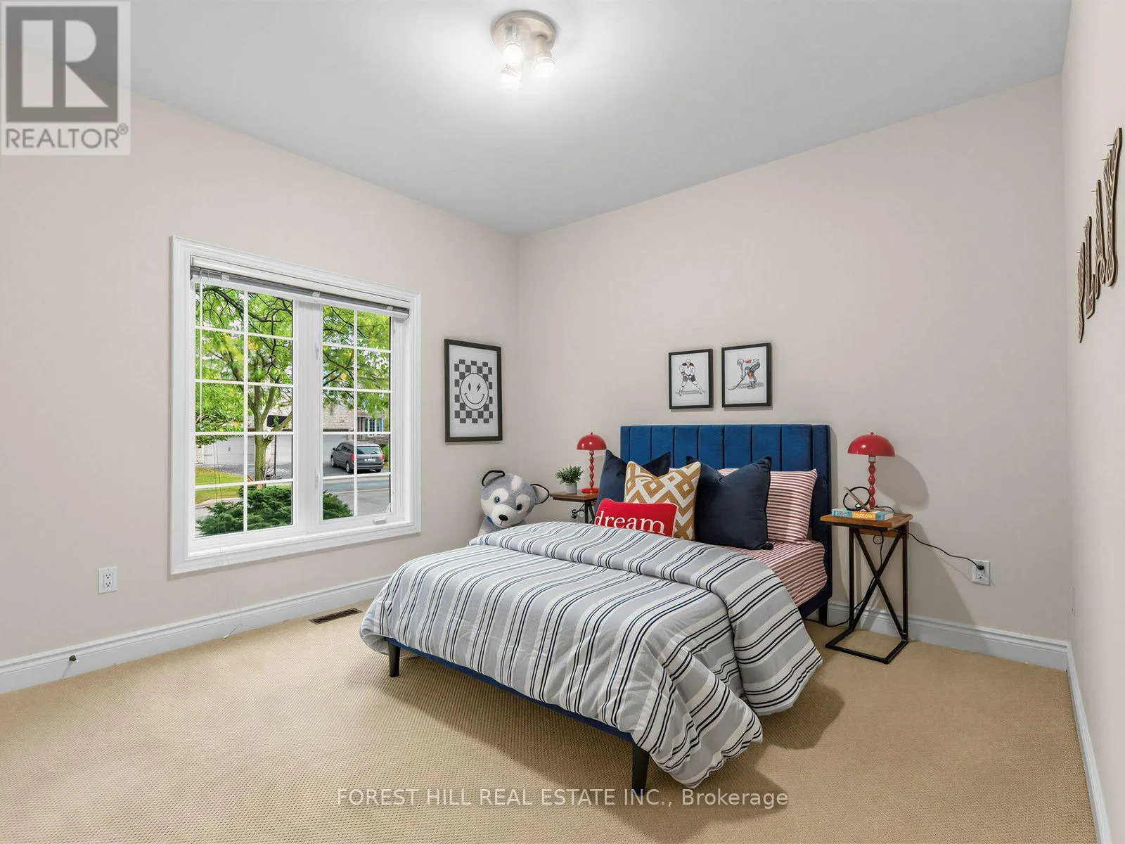104 SANIBEL CRESCENT