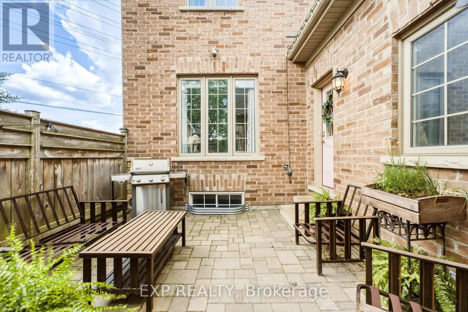 7 VITA STEPHANIE COURT