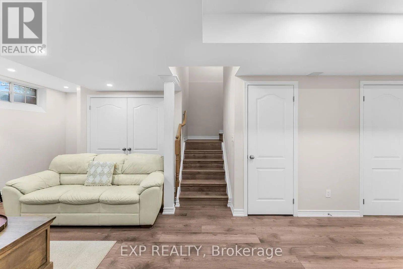7 VITA STEPHANIE COURT