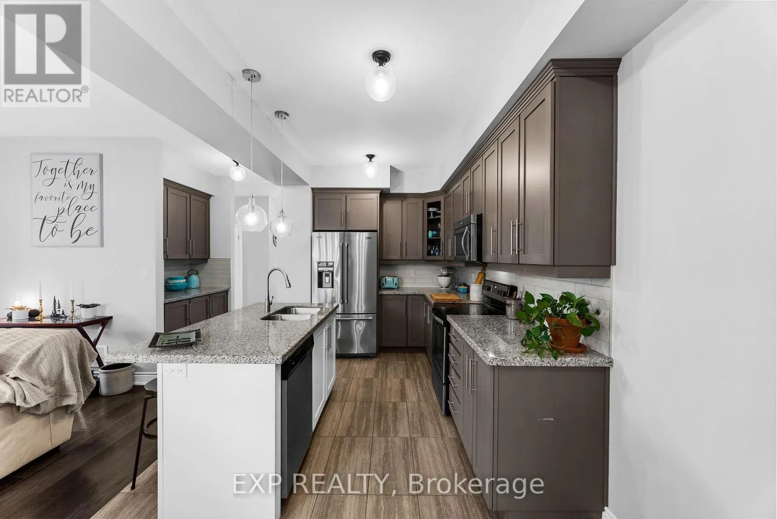7 VITA STEPHANIE COURT