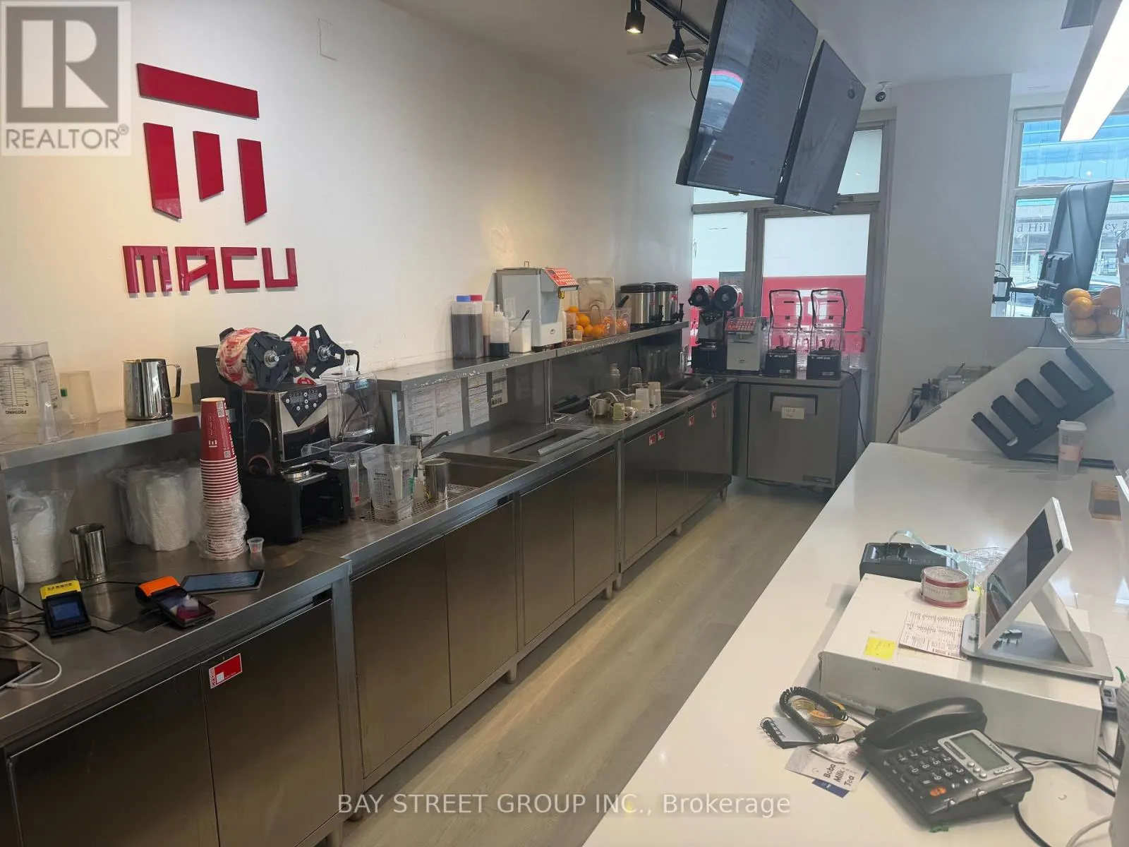 101 - 330 HIGHWAY 7 E