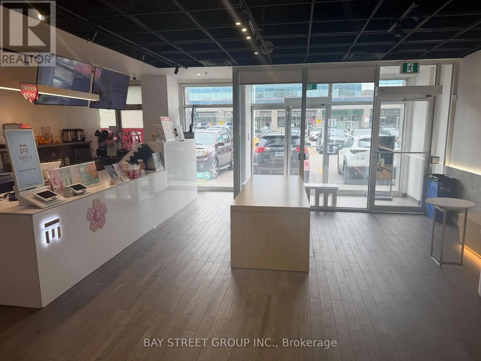 101 - 330 HIGHWAY 7 E