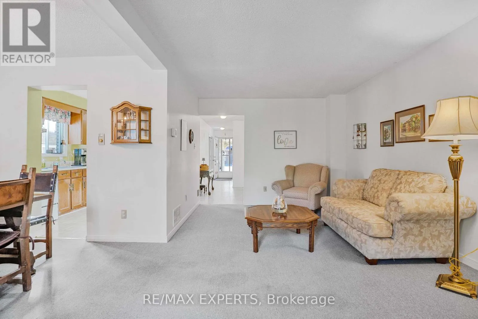 20 CHARNWOOD PLACE