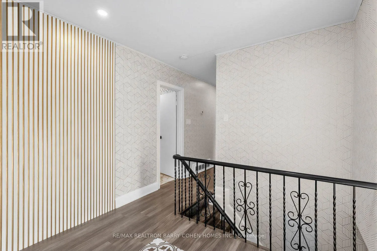 19 OAKBANK ROAD