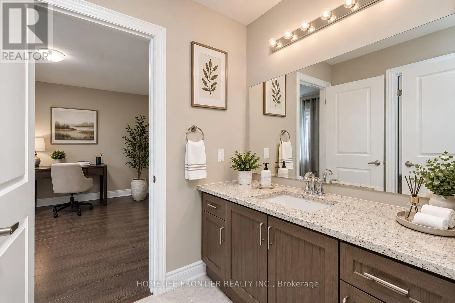 135 ROSS VENNARE CRESCENT