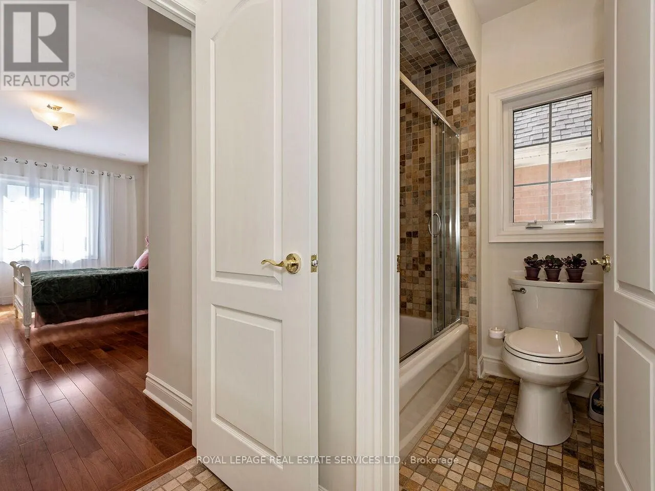 11 BEAUVISTA COURT