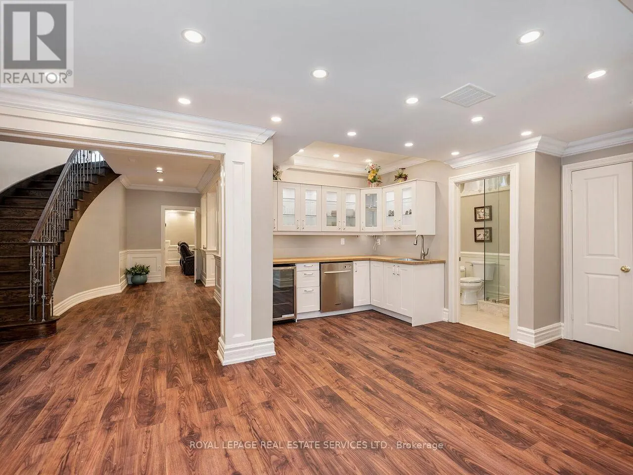 11 BEAUVISTA COURT