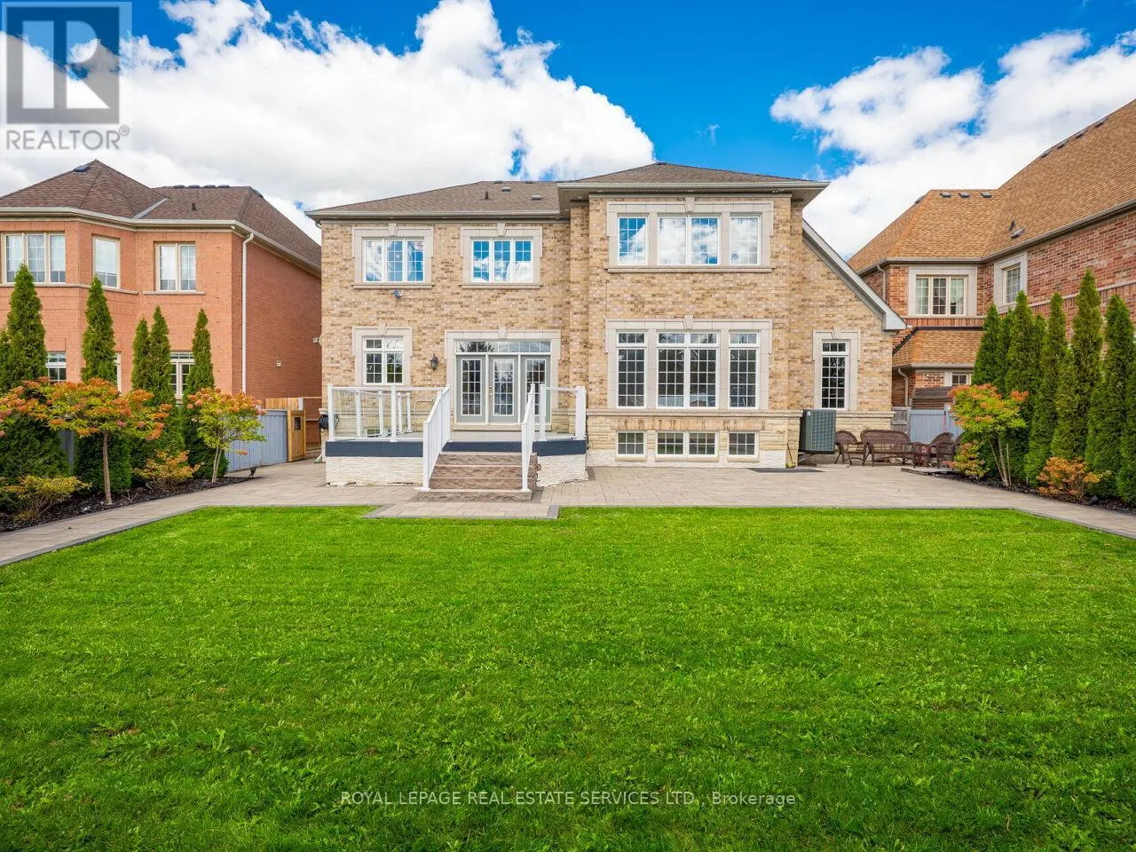 11 BEAUVISTA COURT