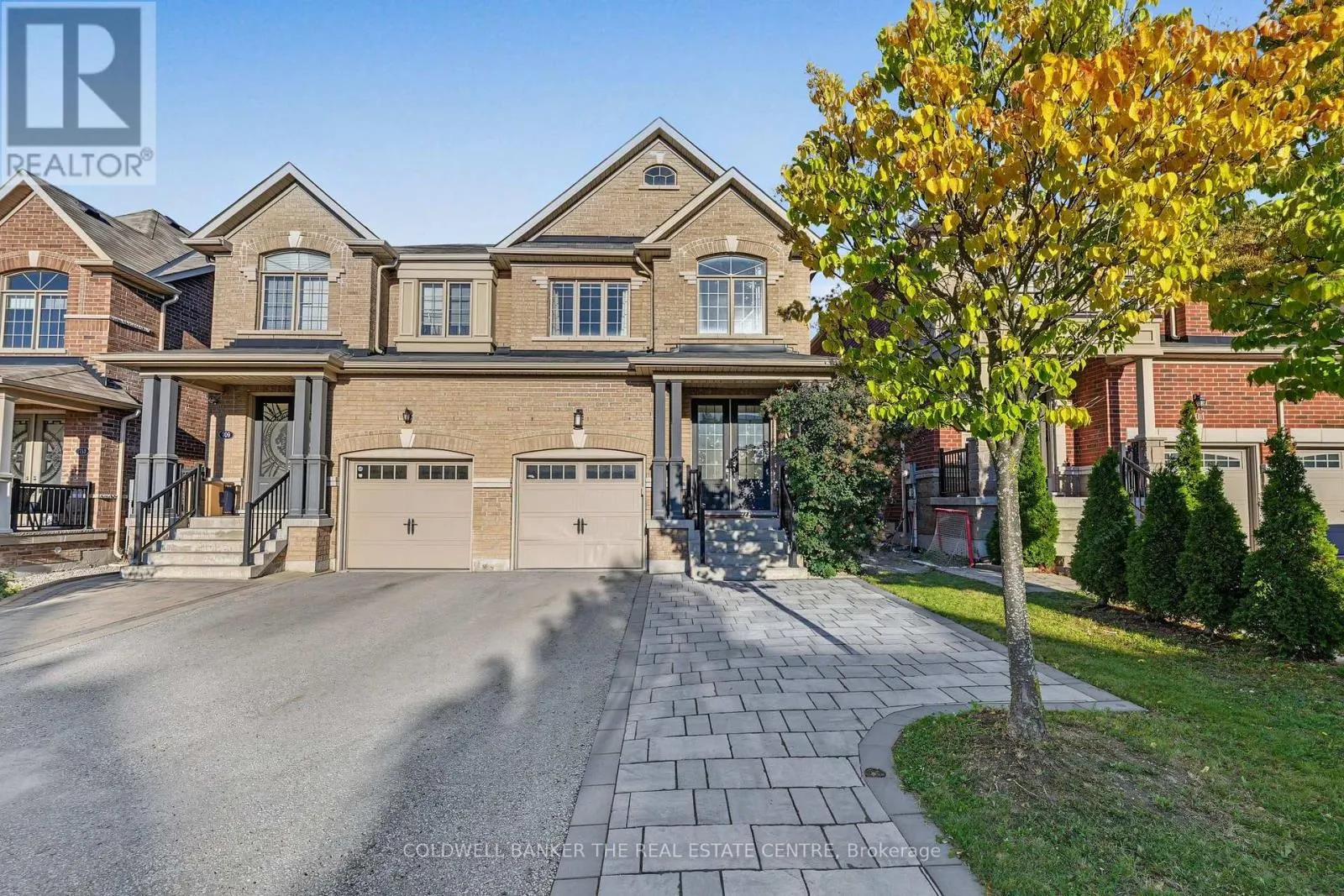 705 YARFIELD CRESCENT