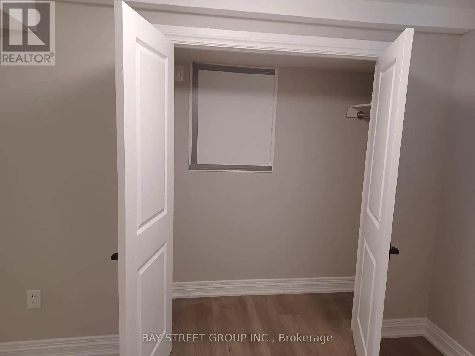 UNIT 2 - 22 DEER PASS ROAD