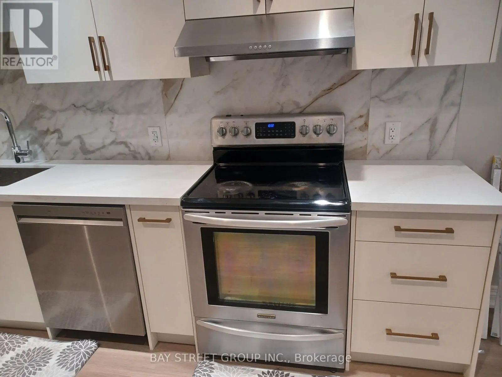 UNIT 2 - 22 DEER PASS ROAD