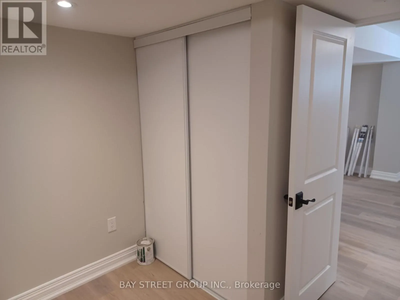 UNIT 2 - 22 DEER PASS ROAD