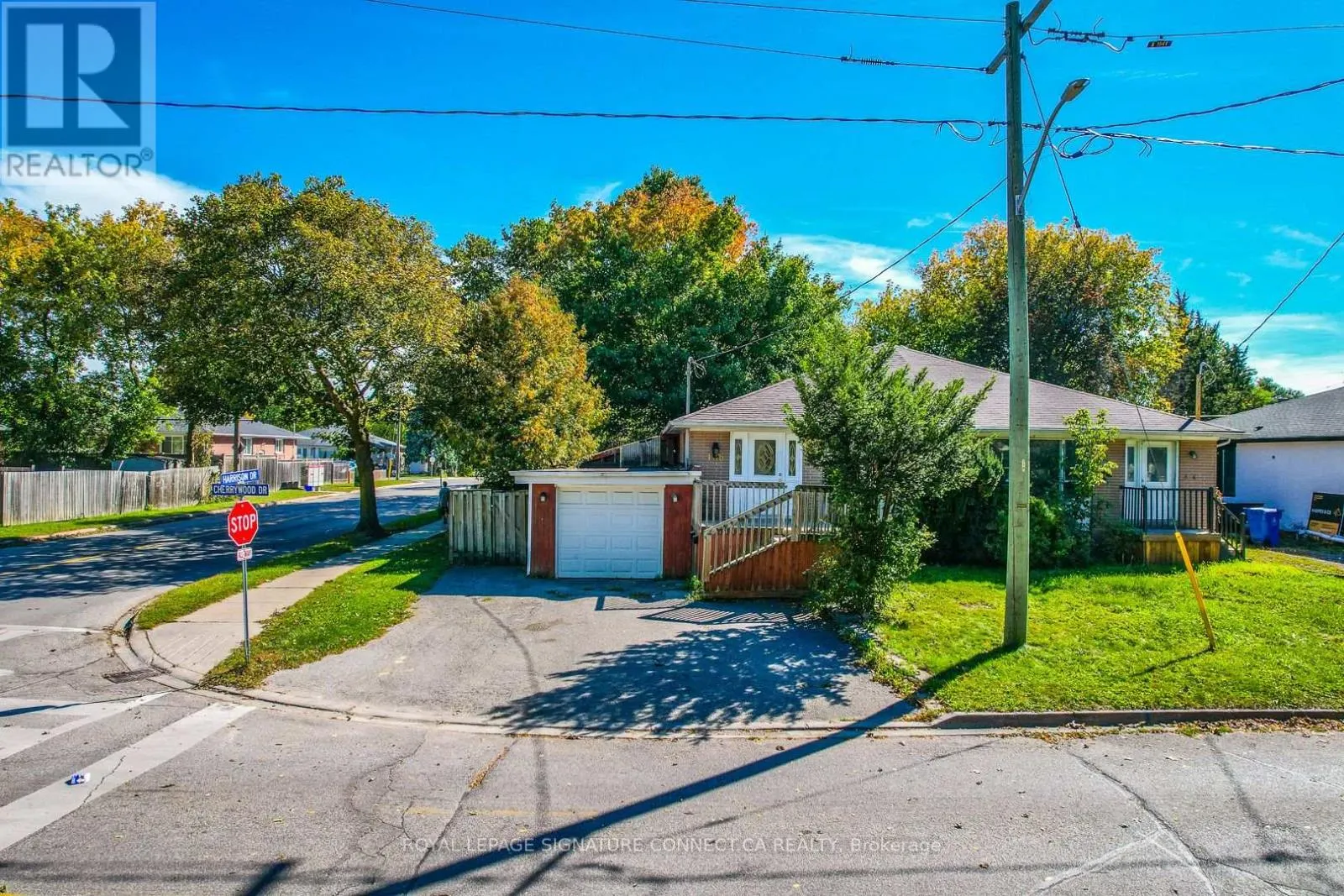 UPPER LEVEL - 166 CHERRYWOOD DRIVE