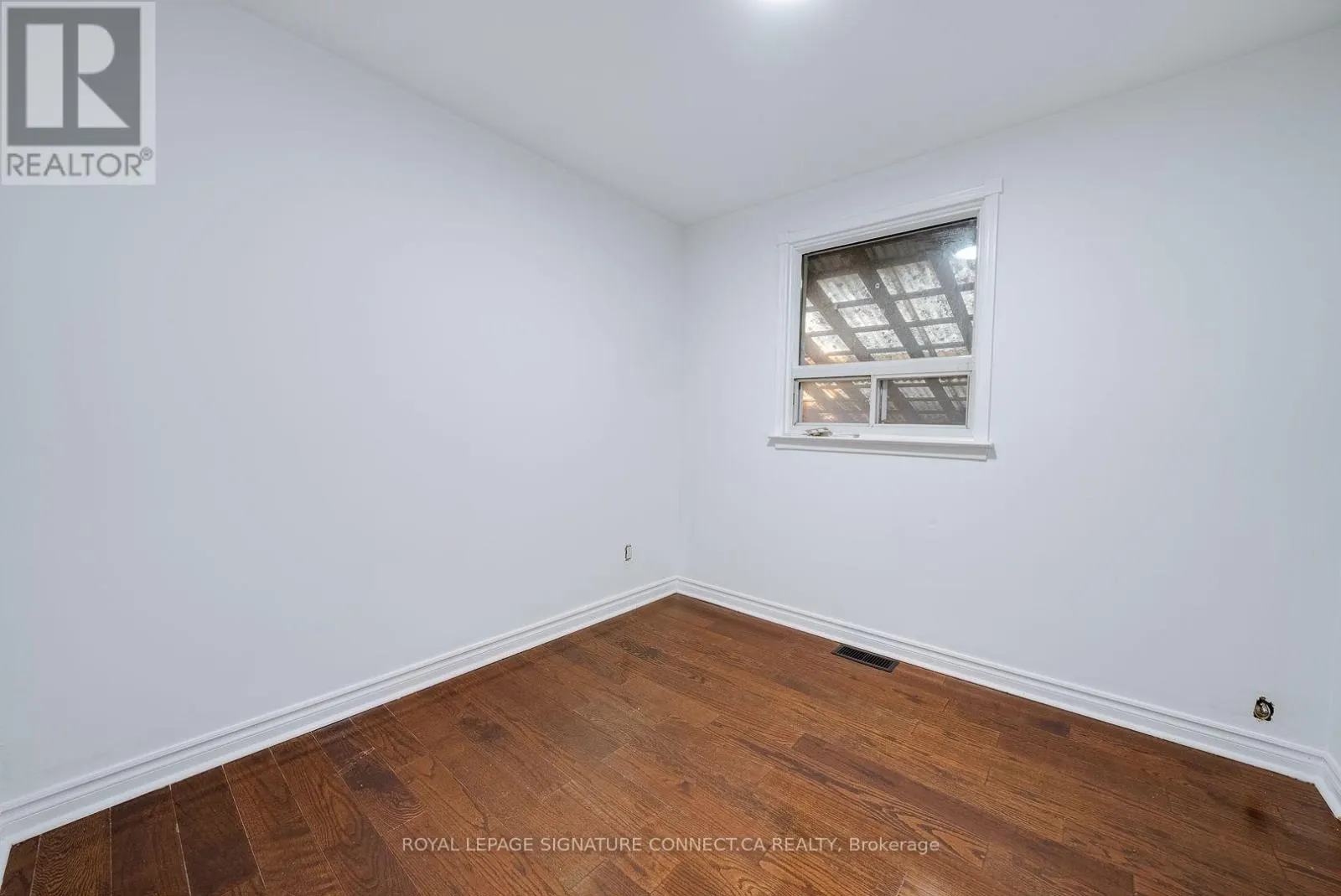 UPPER LEVEL - 166 CHERRYWOOD DRIVE