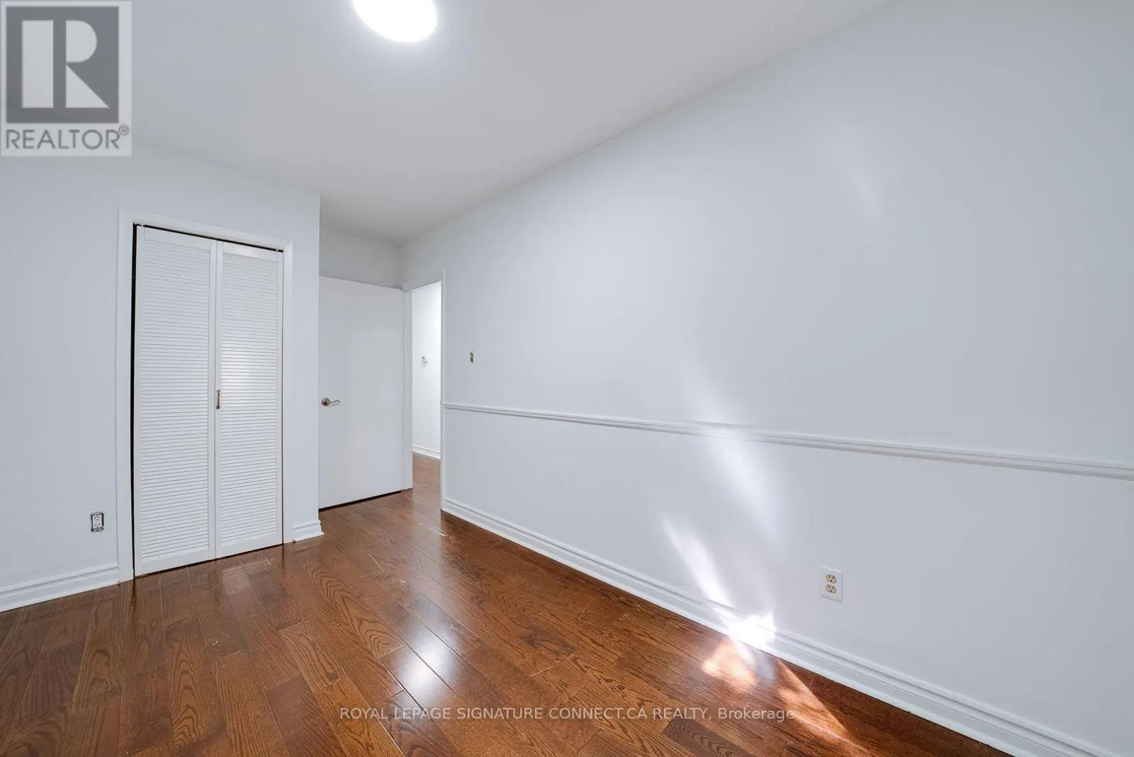 UPPER LEVEL - 166 CHERRYWOOD DRIVE