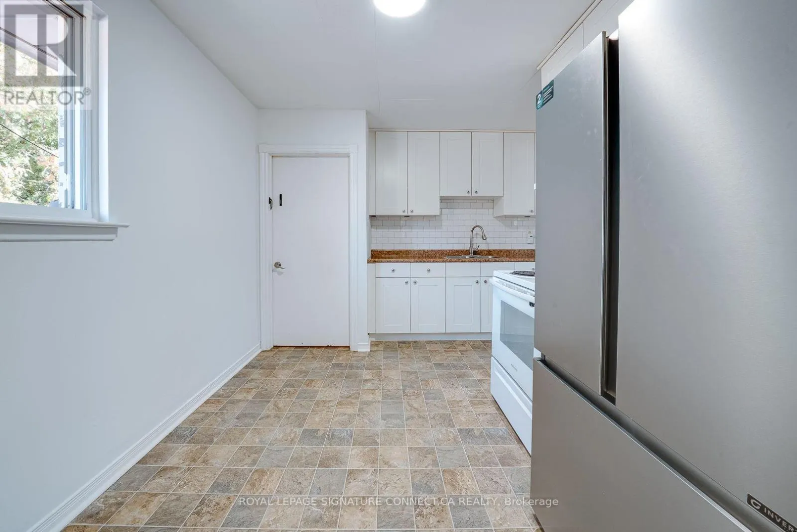 UPPER LEVEL - 166 CHERRYWOOD DRIVE