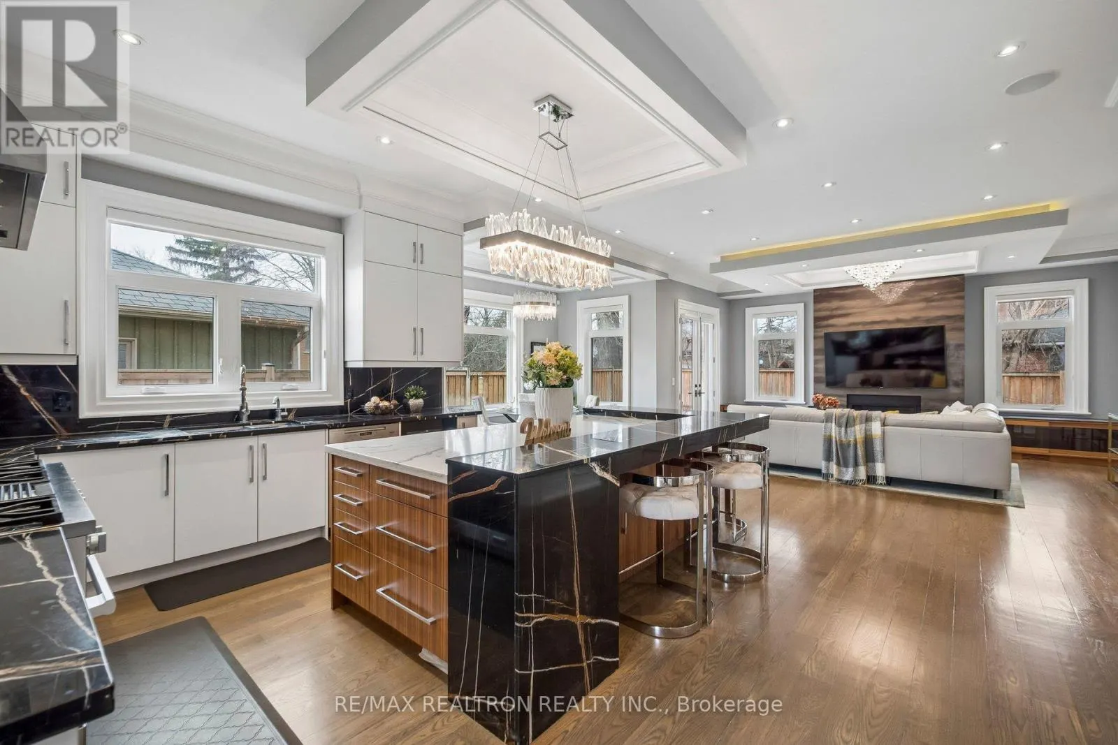 12 MINER CIRCLE