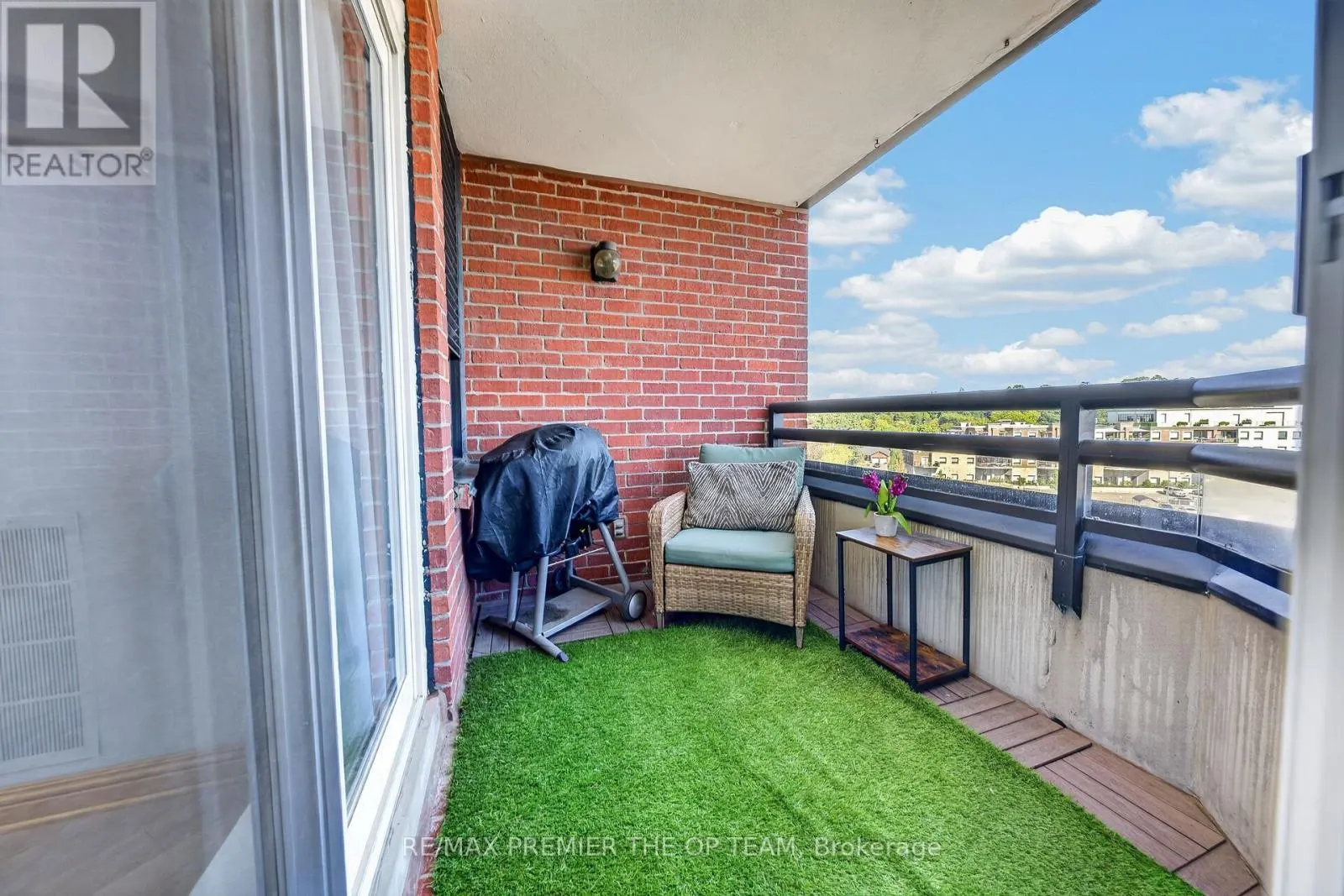 404 - 100 ARBORS LANE