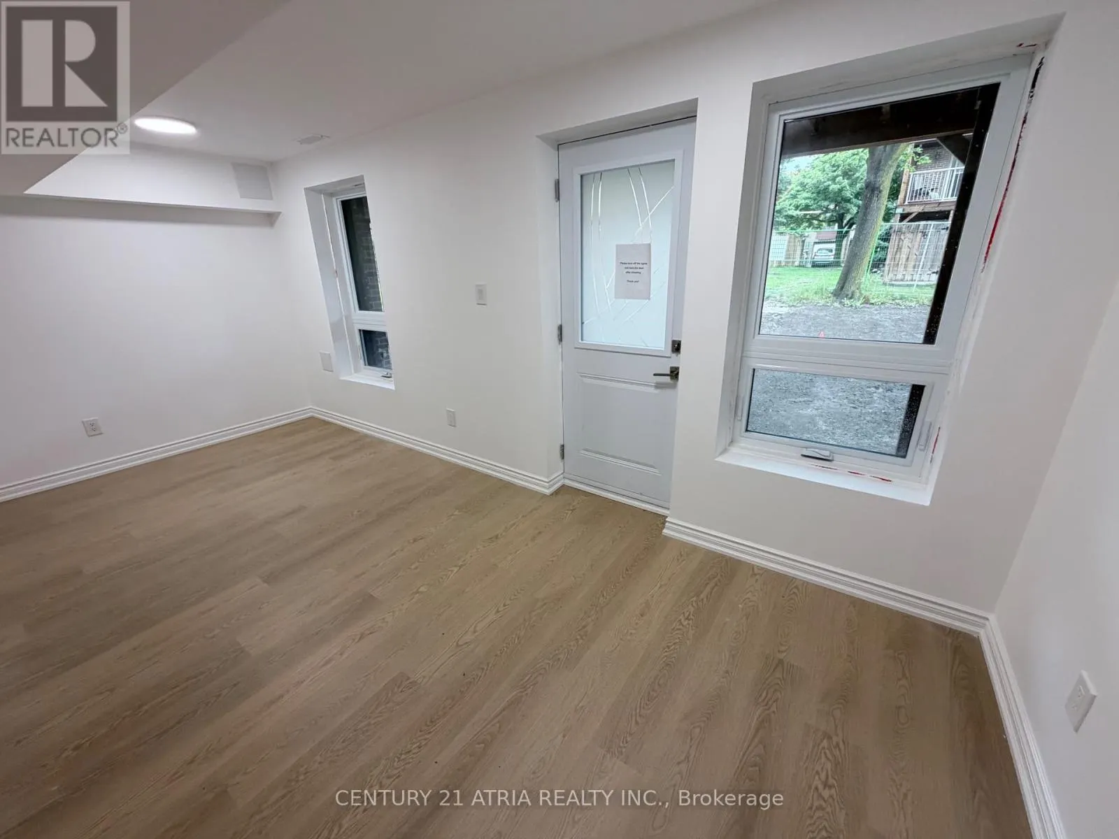 UNIT 5 - 11 PLAISANCE ROAD