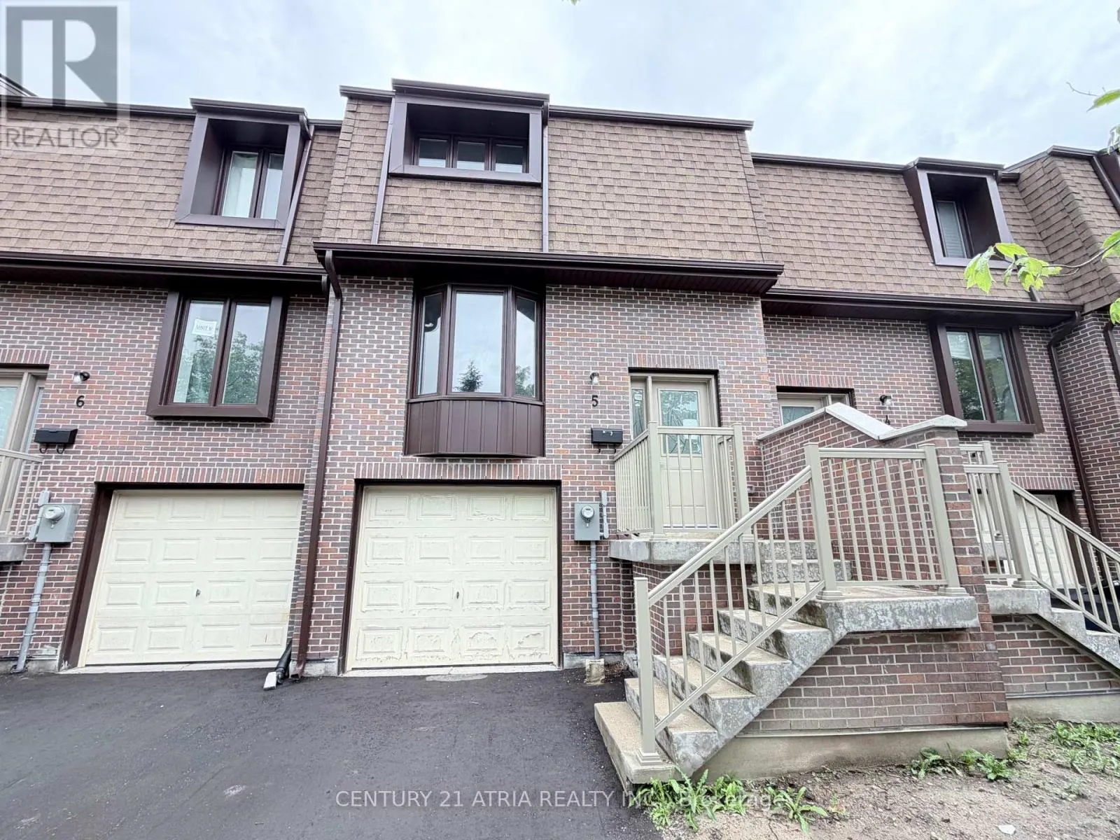 UNIT 5 - 11 PLAISANCE ROAD