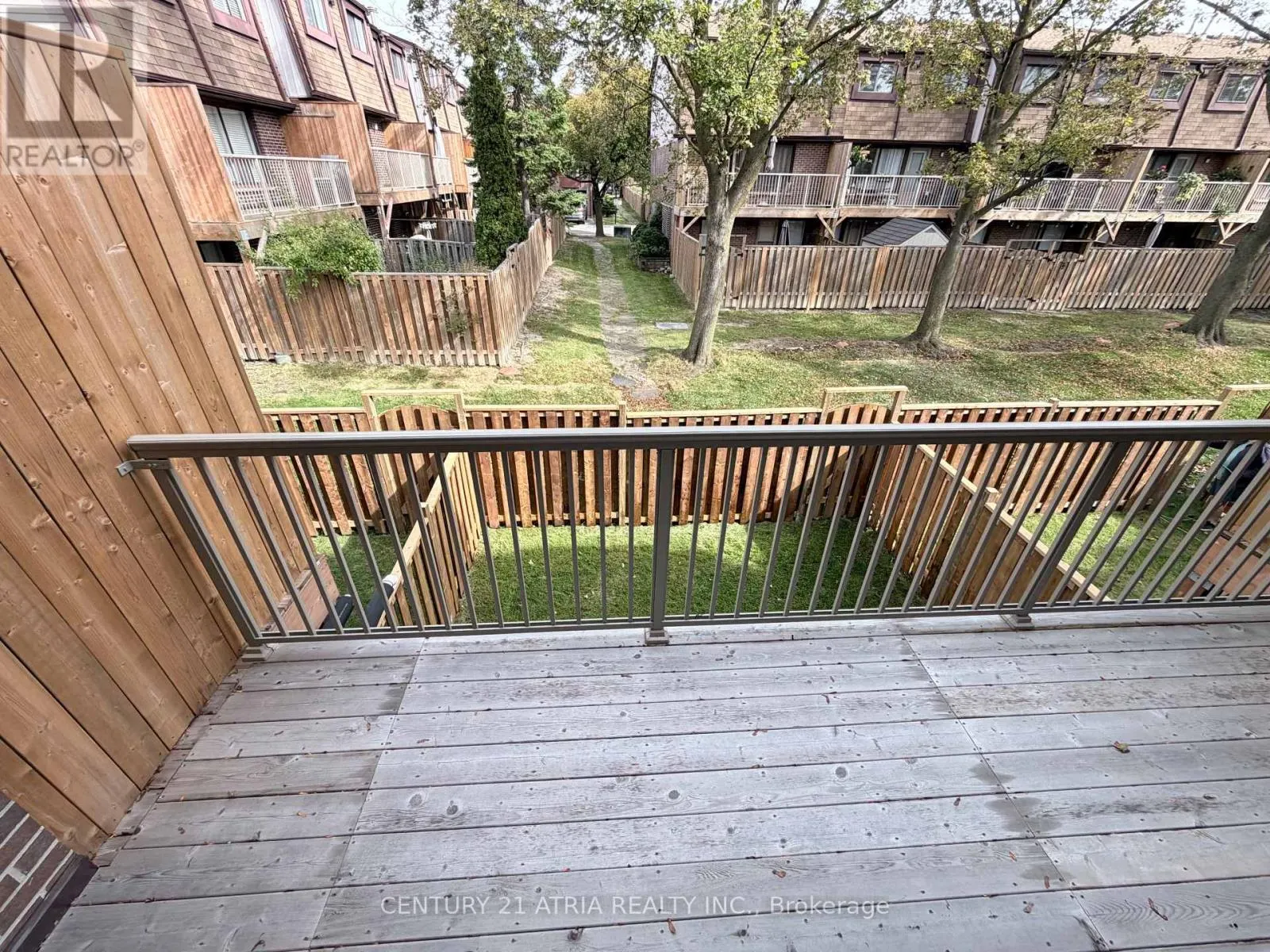 UNIT 5 - 11 PLAISANCE ROAD