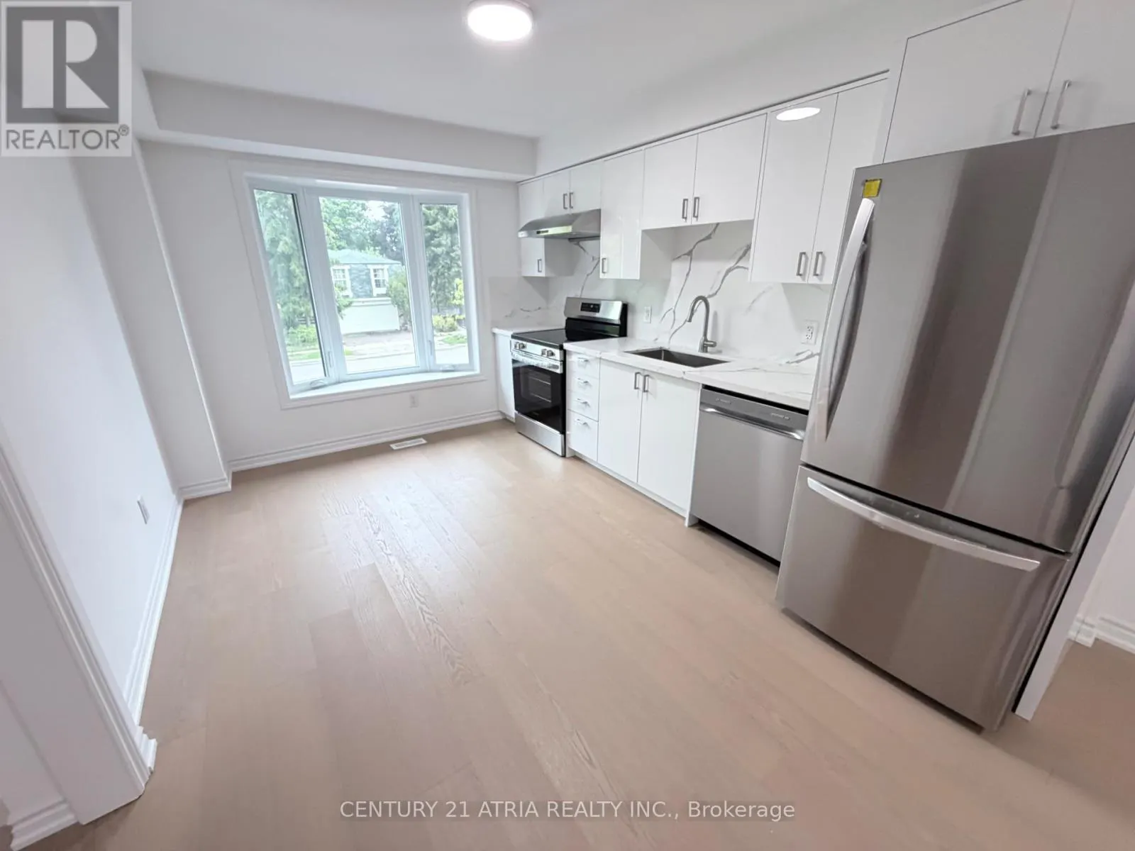 UNIT 5 - 11 PLAISANCE ROAD