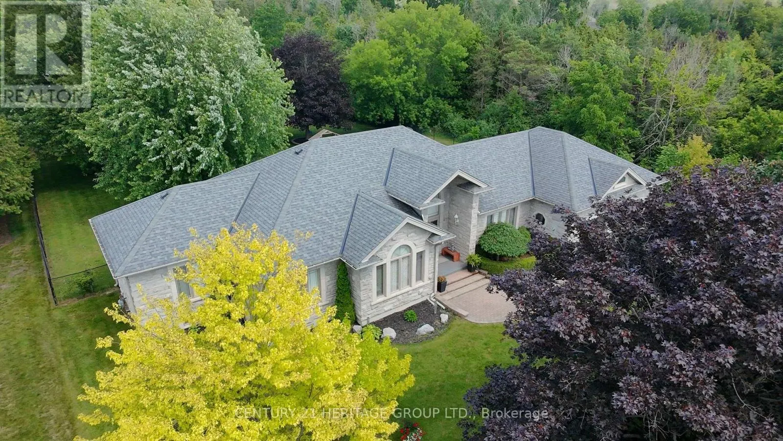 49 SHORE CRESCENT