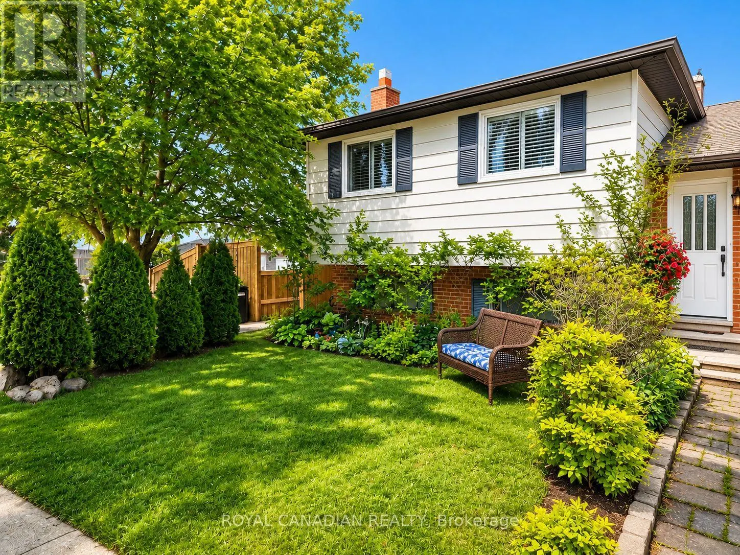 36 MAPLEGROVE AVENUE