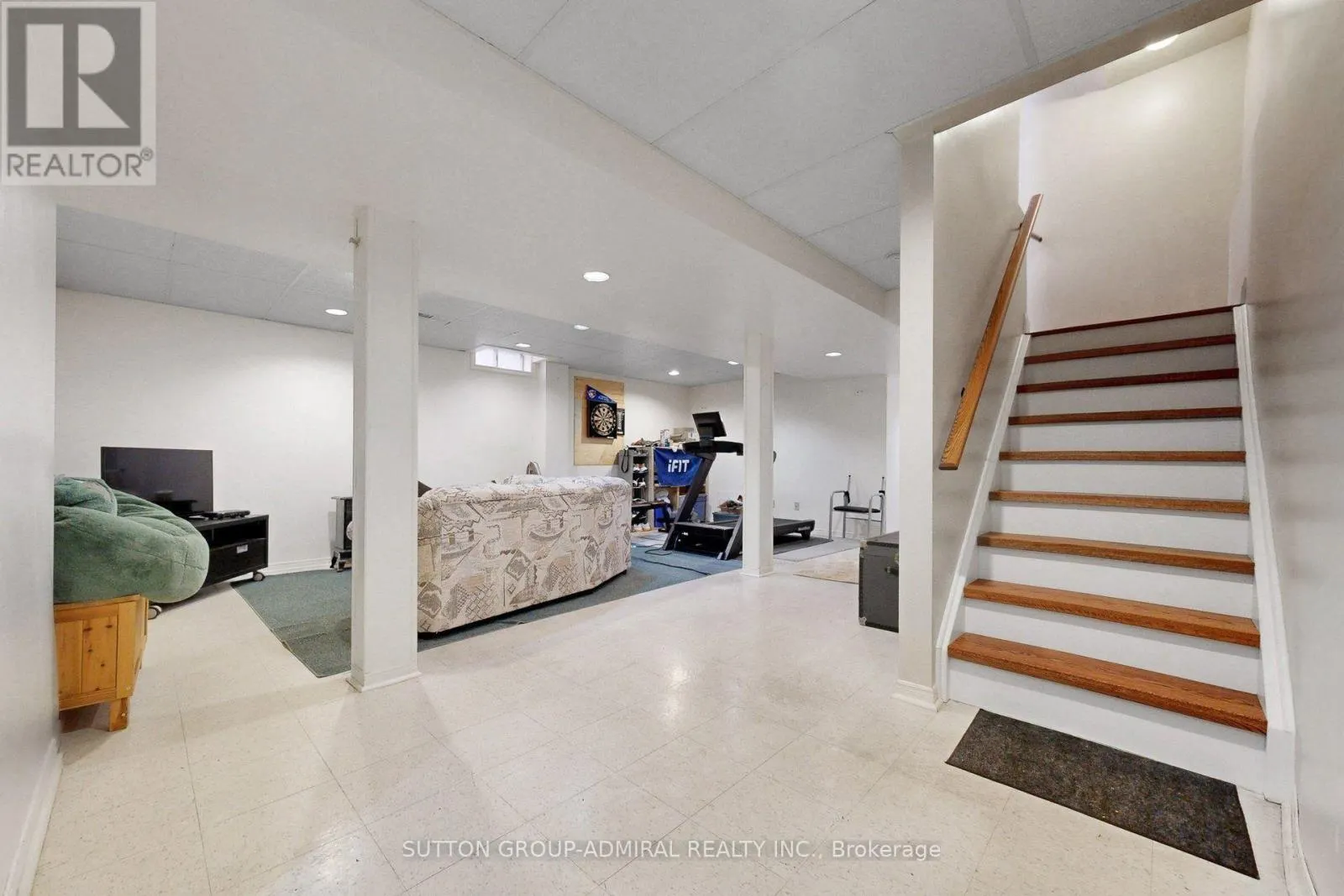 43 BERWICK CRESCENT