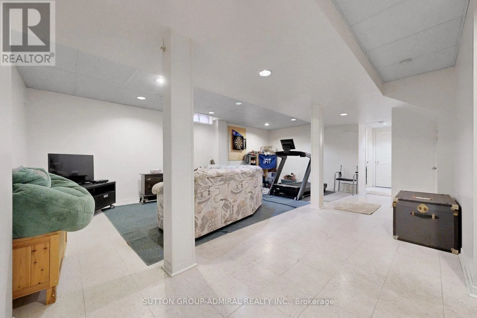 43 BERWICK CRESCENT