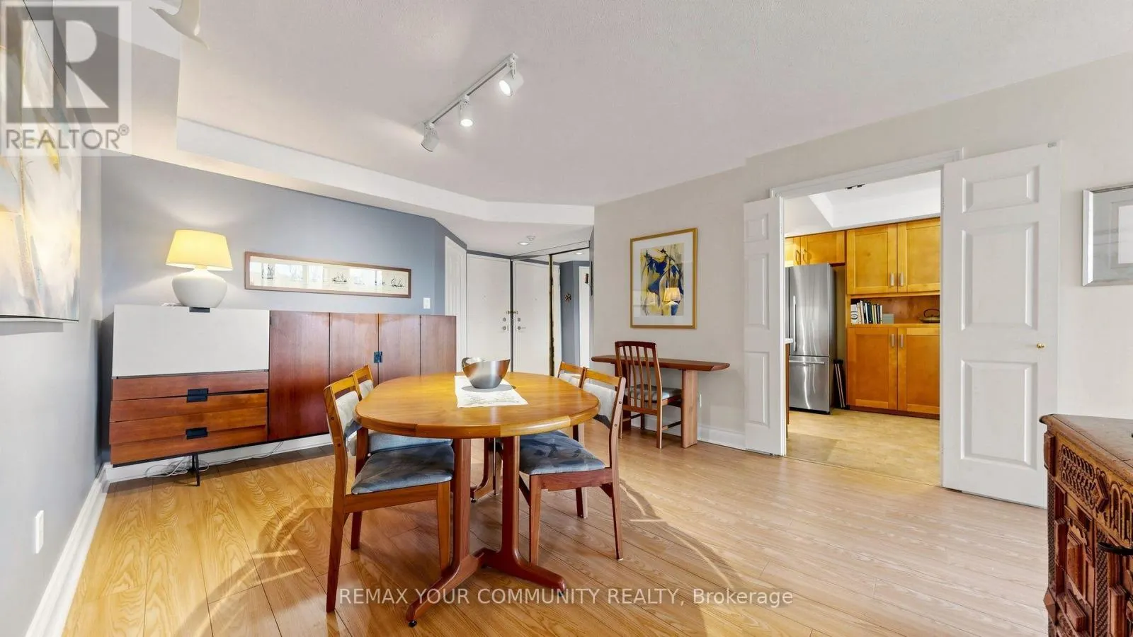 413 - 5 WELDRICK ROAD W